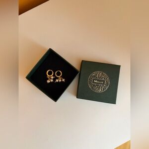 MOLLIE ENGLISH EARRINGS WITH NATURAL PEARLS